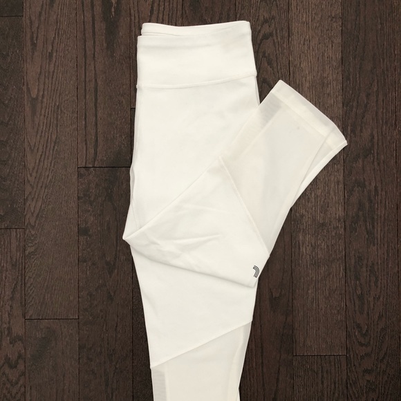 Lolë White Tour Leggings with Mesh 3/4 - Picture 4 of 4